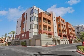 Building Photo - 47 E Agate Ave