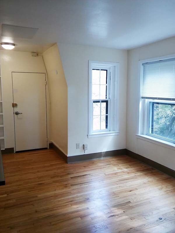 Foto del edificio - 105 9th St SE