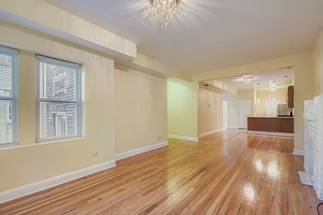 Foto del edificio - 6327 N Francisco Ave