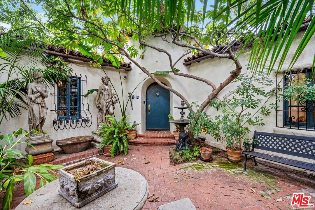 Foto principal - 902 S Highland Ave