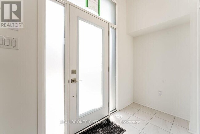 Building Photo - 34 Totten Trl