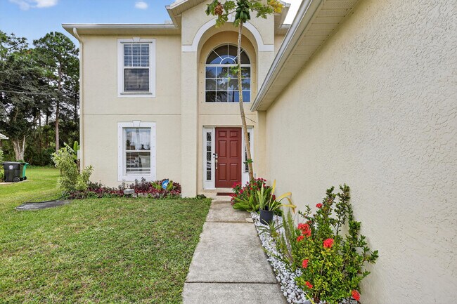 Foto del edificio - 1676 SW Mackey Ave