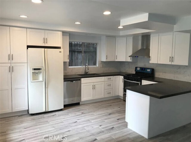 Building Photo - 331 Pomelo Ave