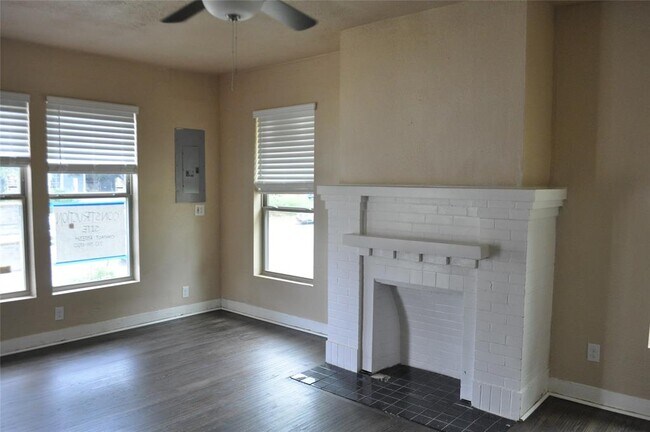 Foto del edificio - 3418 S Harwood St