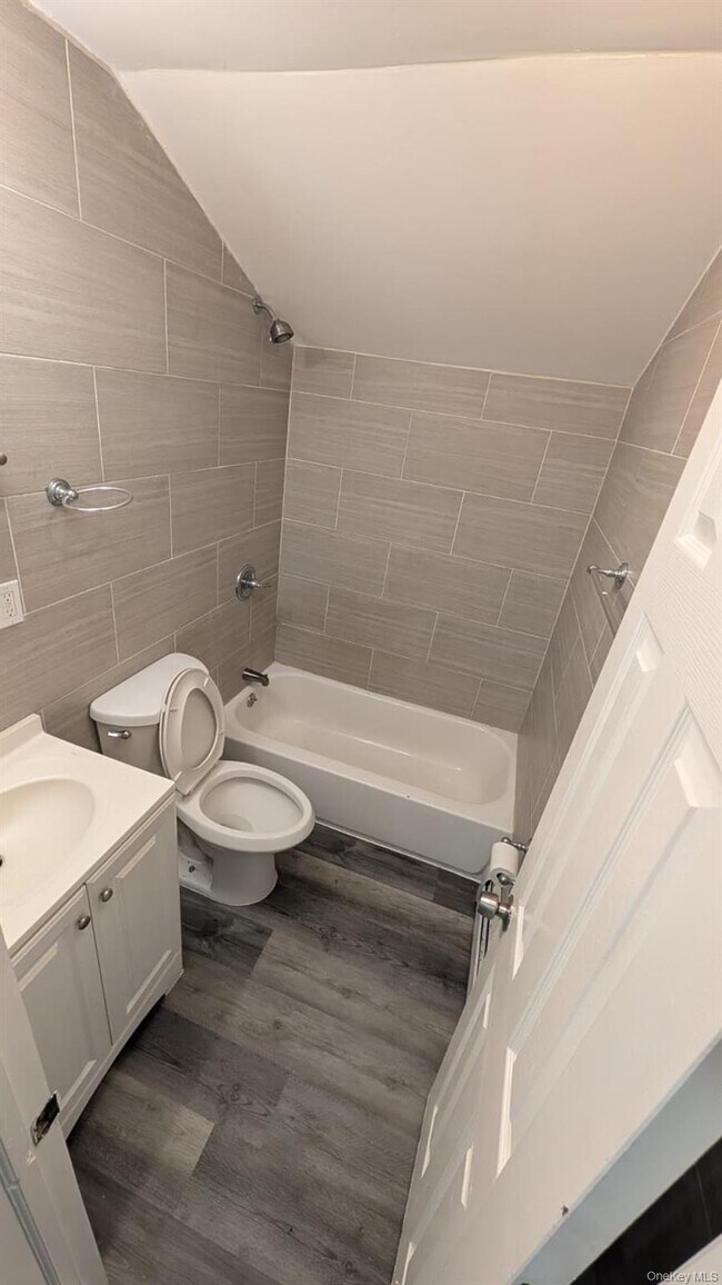 Foto del edificio - 134-15 228th St