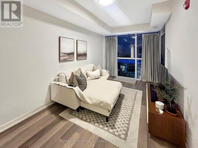 Photo du bâtiment - 5240 Dundas St