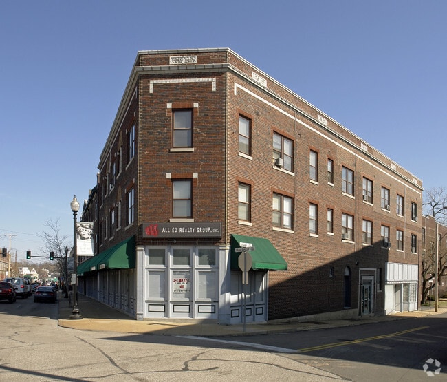 7174 Manchester Rd - 7174-7192 Manchester Rd
