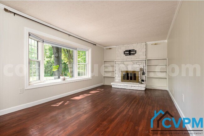 Building Photo - 600 Sandy Hill Rd