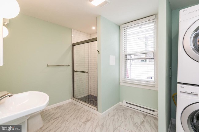 Foto del edificio - 2350 E Norris St