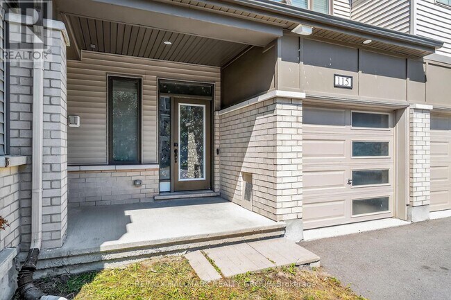 Building Photo - 115 Pictou Cres