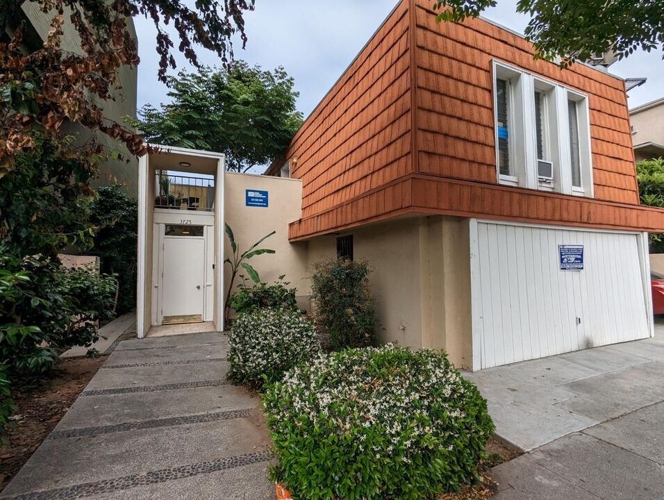 Foto principal - 3725 Motor Ave