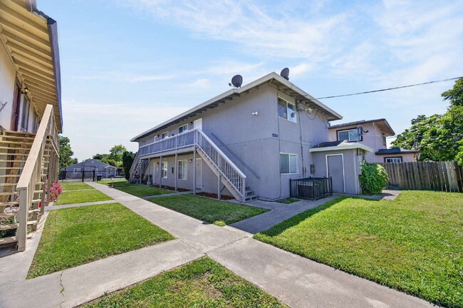 Photo - Remodeled 2-Bedroom Gem Near Sac City College Apartment