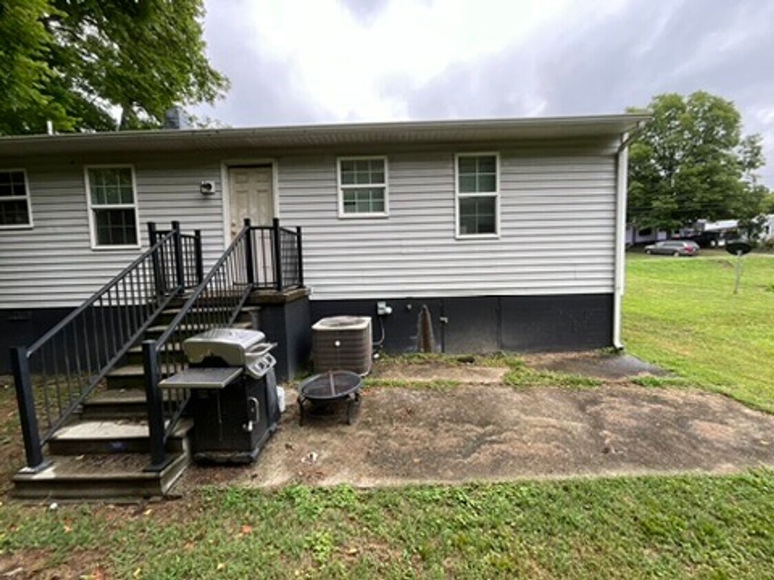 Foto del edificio - 405 S Virginia St