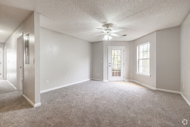 Charleston - 3BR, 2BA - 1150SF - Cross Creek Apartments