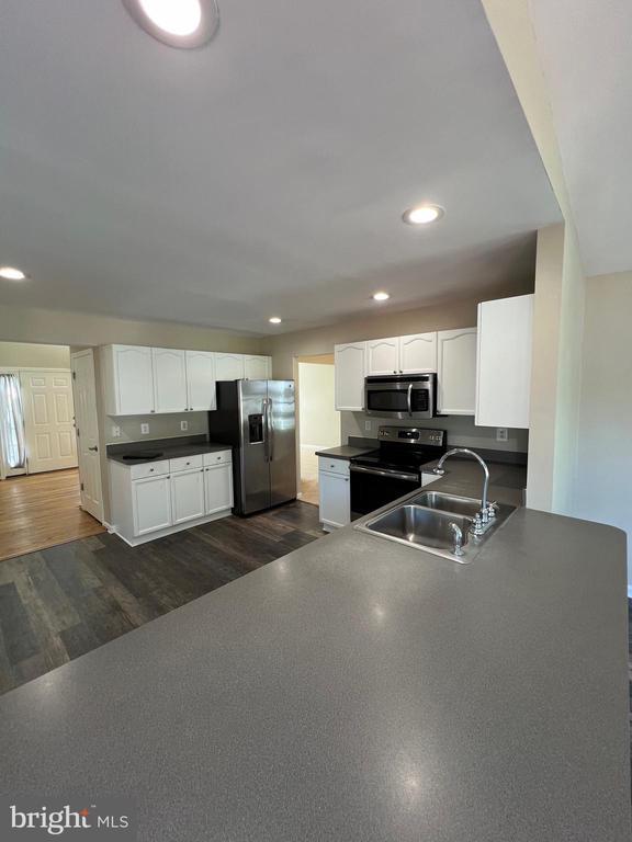 Building Photo - 848 Geronimo Dr