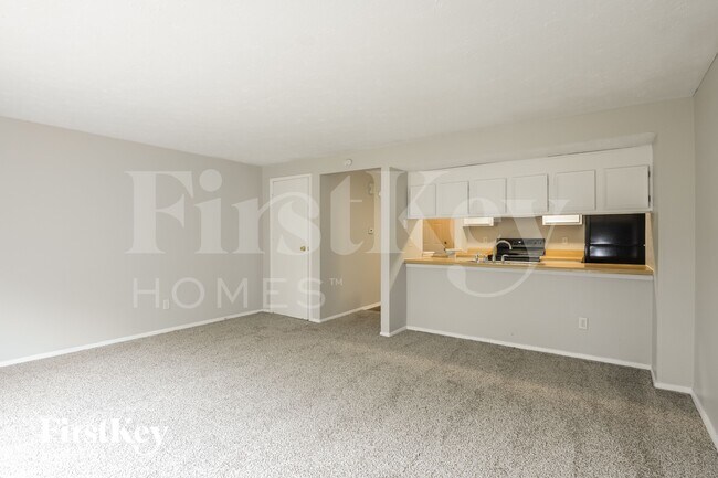 Building Photo - 6847 Cross Key Dr
