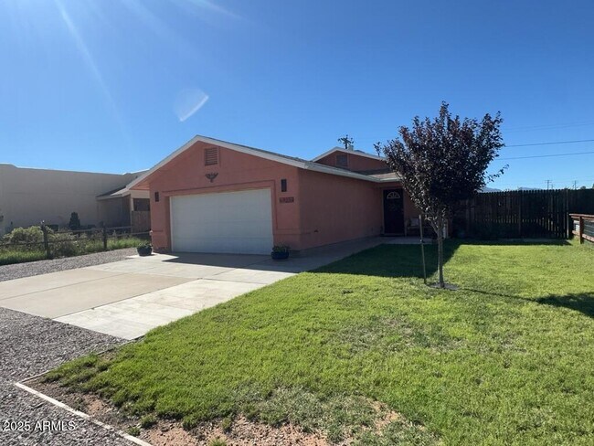 Foto del edificio - 10238 S Honeysuckle Dr