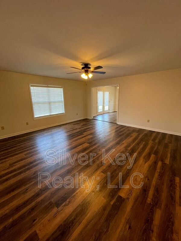 Foto del edificio - 121 County Rd 537