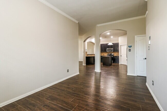 Foto del edificio - 5107 Light Bluff Ct