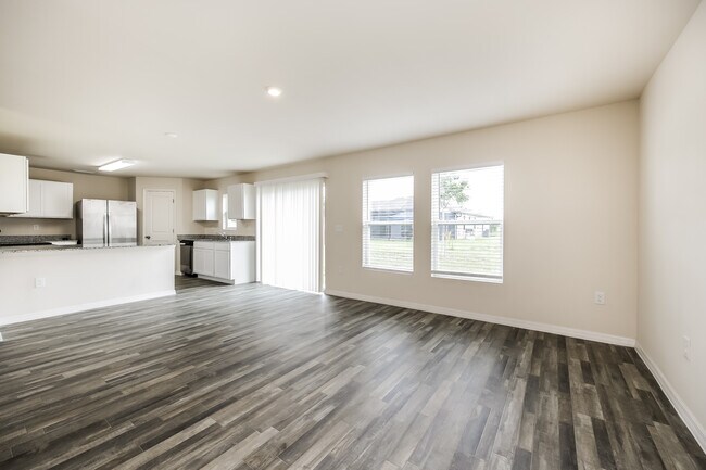 Building Photo - 1109 SW 2nd St, Cape Coral, FL
