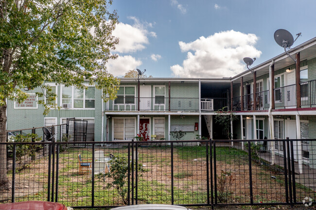Building Photo - Perry Street Apartments