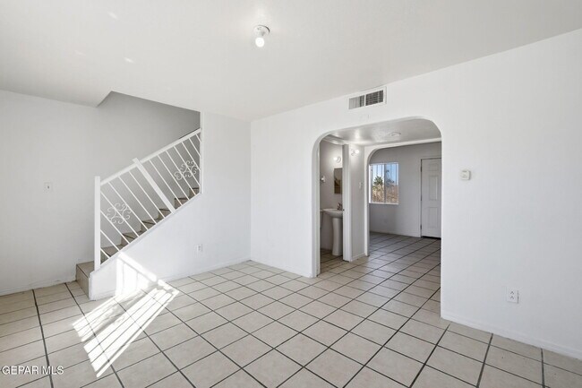 Foto del edificio - 13113 Violeta Ln