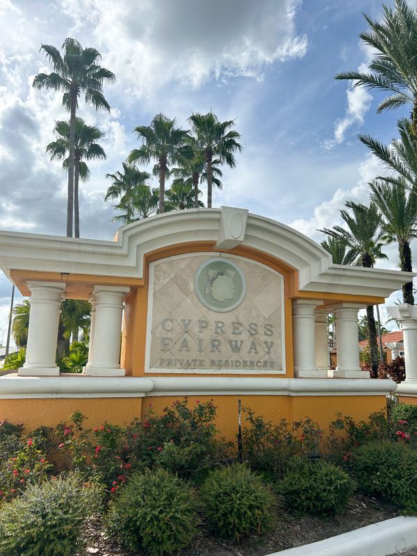 Foto del edificio - 5447 Vineland Rd
