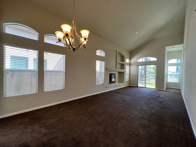 Foto del edificio - Beautiful 4 Bedroom Home in the Villas Gat...