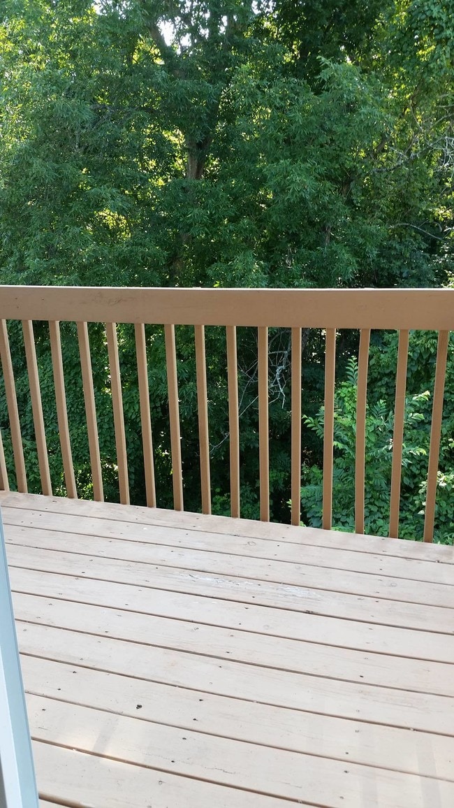 Walnut Hills Apartments in Saint Albans, WV