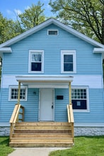 Building Photo - 724 Napoleon St