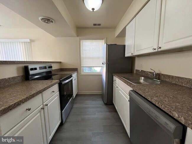 Foto del edificio - 9639 Hagel Cir