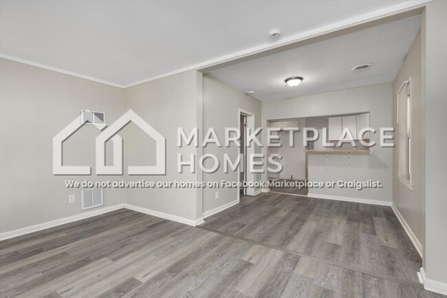 Foto del edificio - 7094 Fisher Ave