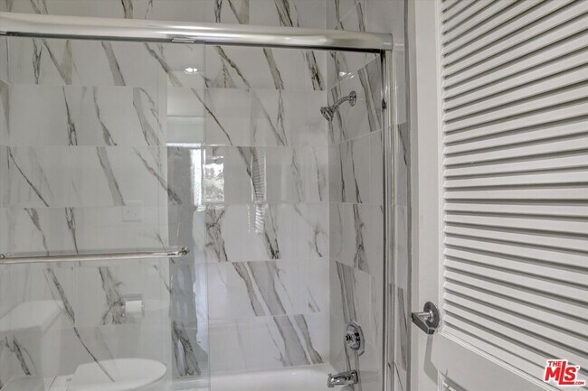 Foto del edificio - 10600 Wilshire Blvd