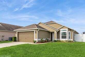 Building Photo - 317 Majesty Dr