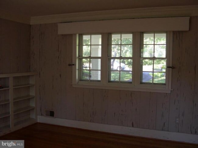 Building Photo - 1412 Key Dr