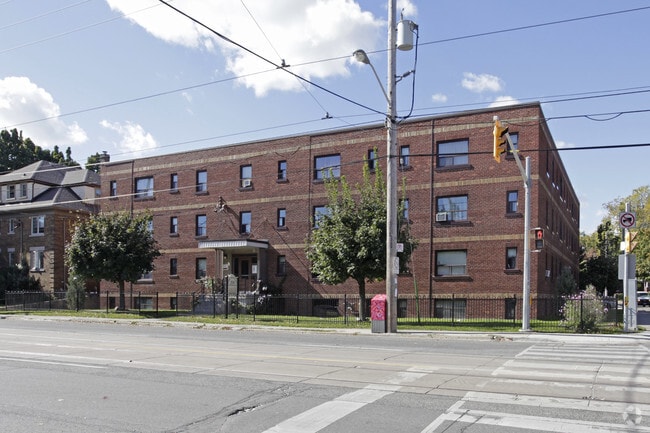 Primary Photo - 2532 Lake Shore Boulevard West