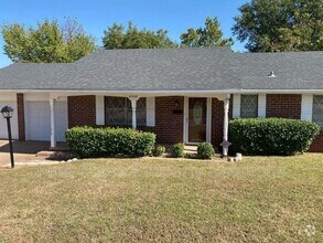 Building Photo - 6300 N Wildewood Dr