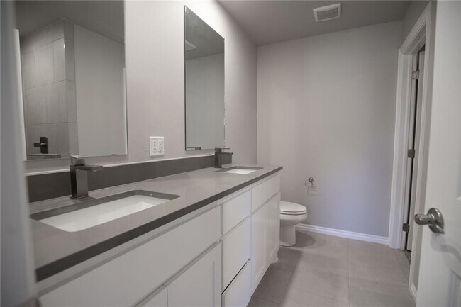 Building Photo - New Build + Norman Schools + Storm Shelter + 3 bedrooms