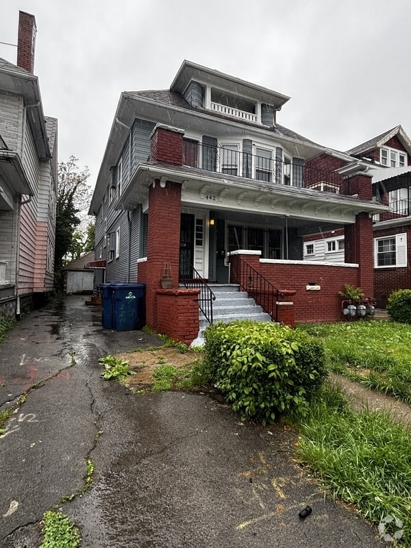 Building Photo - 442 Wohlers Ave