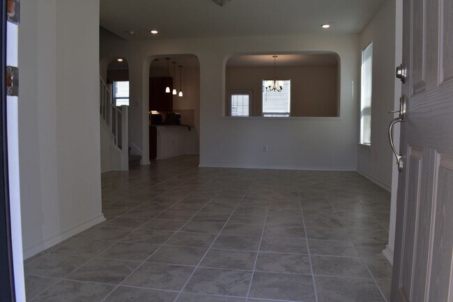 Foto del edificio - 6412 Carriage Pines Dr