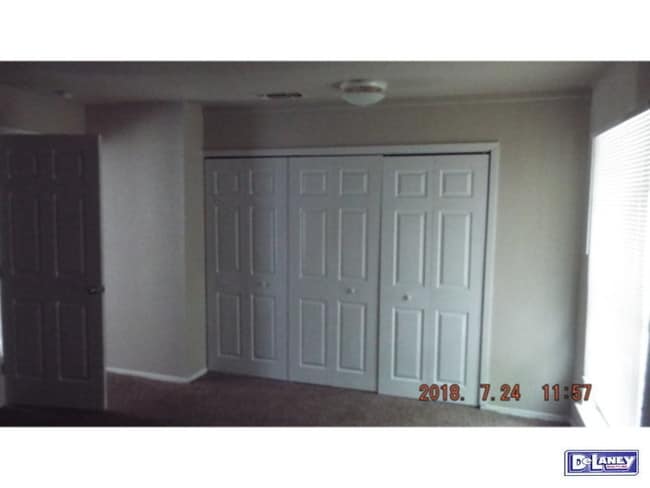 Building Photo - 5427 Little Creek Dr