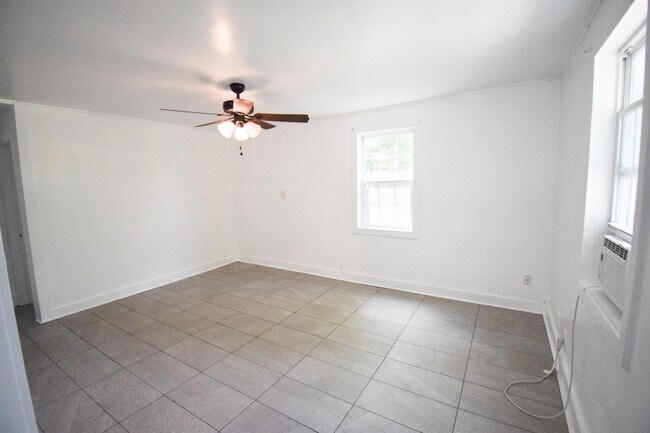 Foto del edificio - 2716 Sunrise St