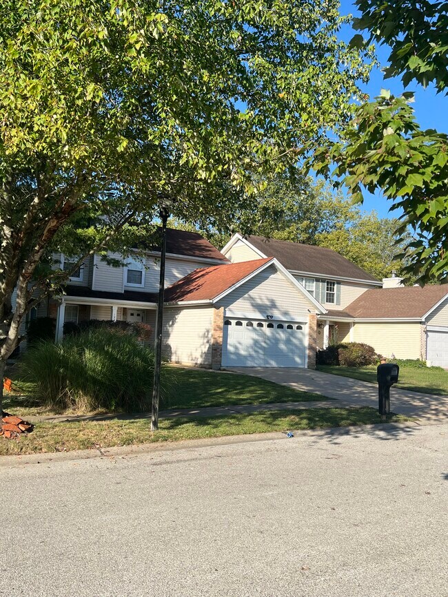 Foto del edificio - 12828 High Crest St