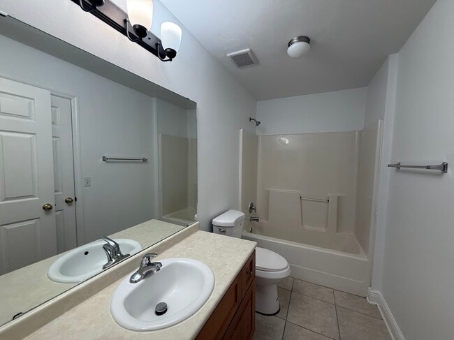 Building Photo - 3089 Sawtooth Dr