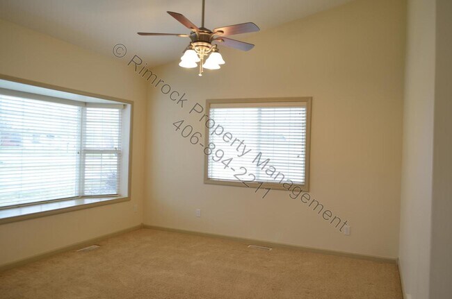 Building Photo - 3 Bedroom House in a quiet community