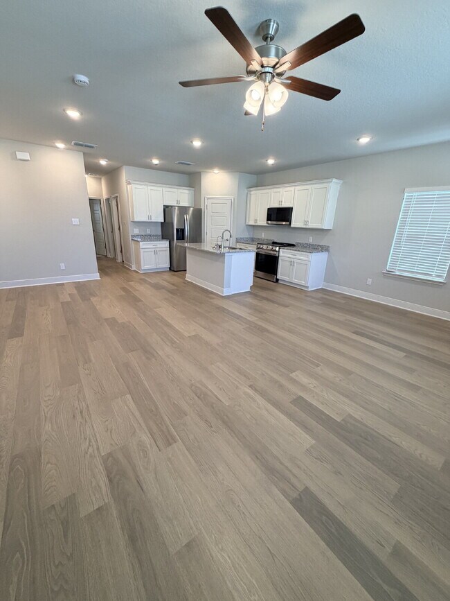 Building Photo - "Spacious 2-Bed, 2-Bath Duplex at 7236 Magnolia Creek, San Antonio – Your Perfect Home Awaits!"