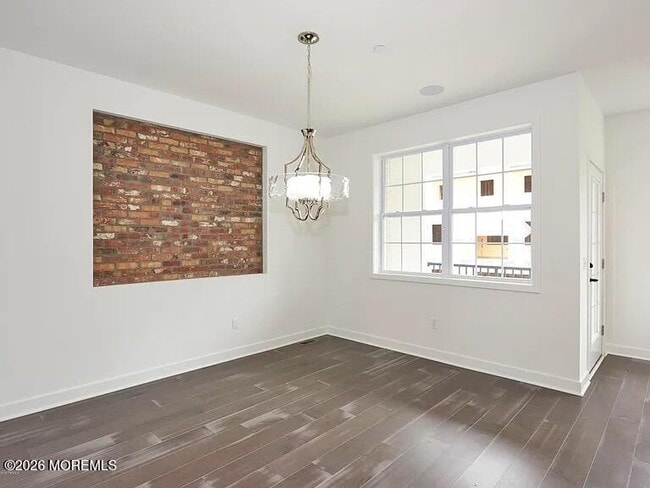 Building Photo - 25 Catherine St