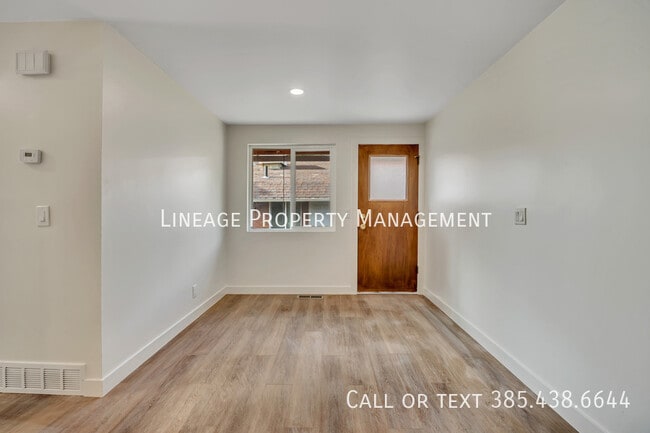 Foto del edificio - 4081 Liberty Ave