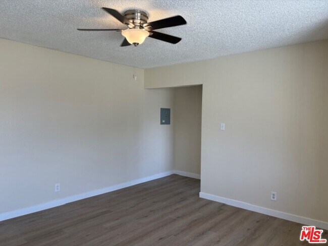 Foto del edificio - 350 E 236th St