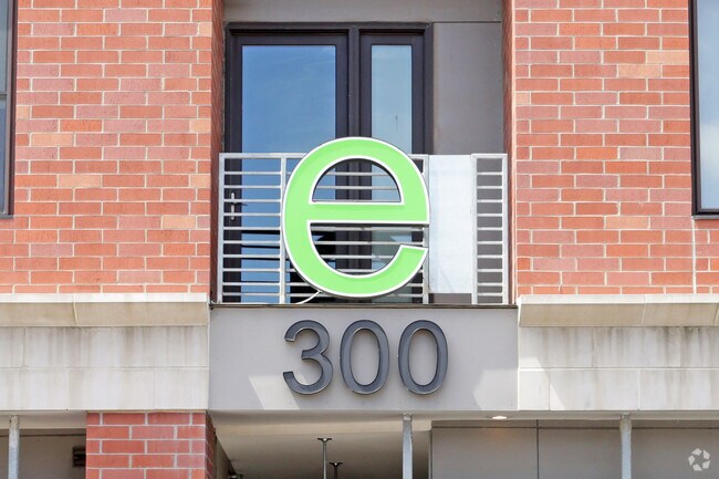 Foto del edificio - E300